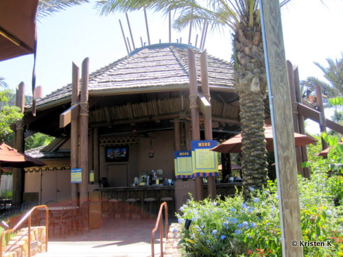Maji Pool Bar